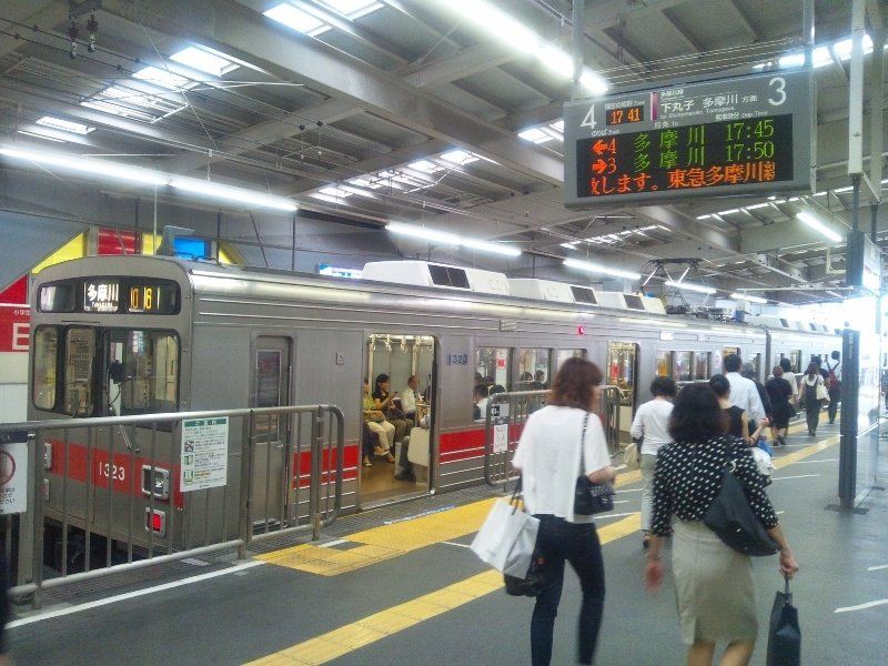 東急多摩川線も利用可能。多摩川駅乗換えで日吉へも21分です。