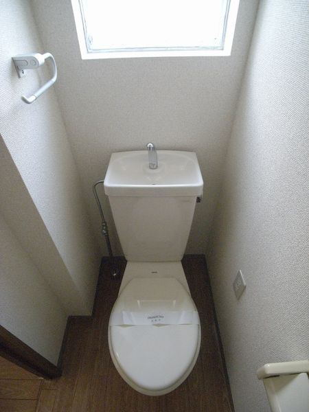 トイレ（Aタイプ）　人気のバストイレ別です。