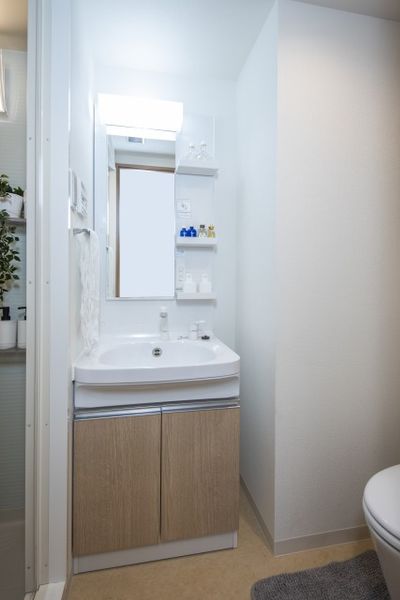 Eタイプ（新設住戸113号室）独立洗面台　※モデルルームの写真のため家具家電以外小物は付きません