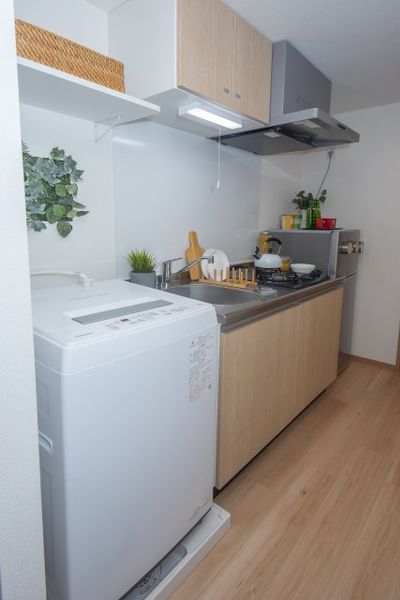 Eタイプ（新設住戸113号室）キッチン※モデルルームの写真のため家具家電以外小物は付きません