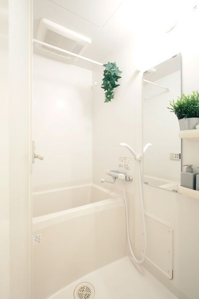 浴室（Aタイプ）　※モデルルームの写真です。家具家電以外の小物はございません。