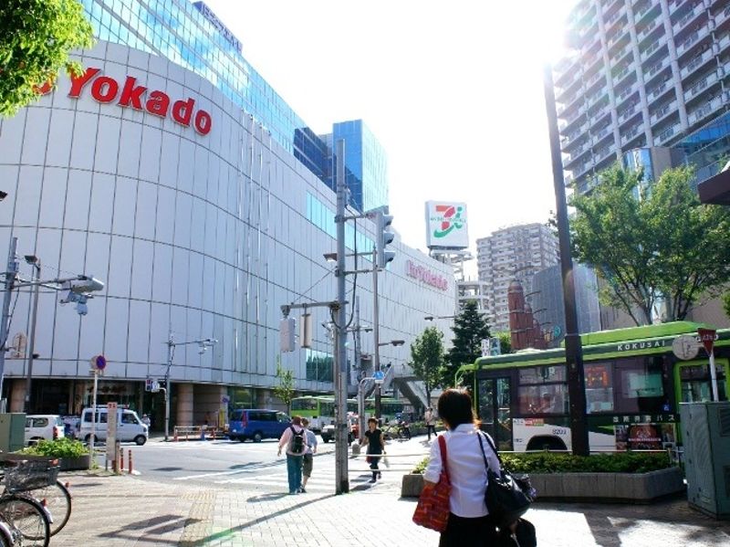 イトーヨーカドー赤羽店も、駅からマンションへの通り道に。