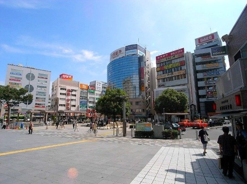 赤羽駅は駅中施設も広く、駅周辺もショッピングセンター・商店街と一日中賑わう街。