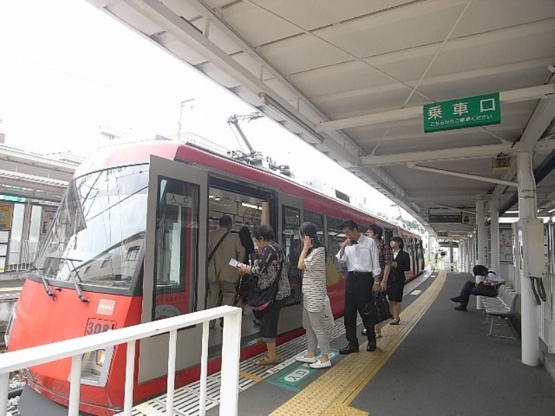 東急世田谷線の山下駅。三軒茶屋駅まで乗換えなしでわずか13分！