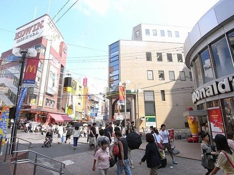 町田駅は、小田急線と横浜線が接続する大きな駅。学生に人気のお買い物スポット。