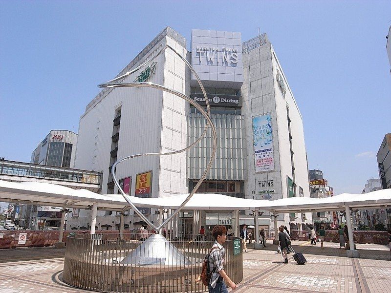 町田駅前のツインズにはホームセンターの東急ハンズがある日々の生活雑貨はもちろん、色々なお買物に便利。