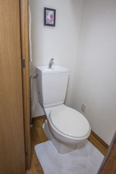 トイレ（A～Jタイプ）　※モデルルームです。小物は付きません。