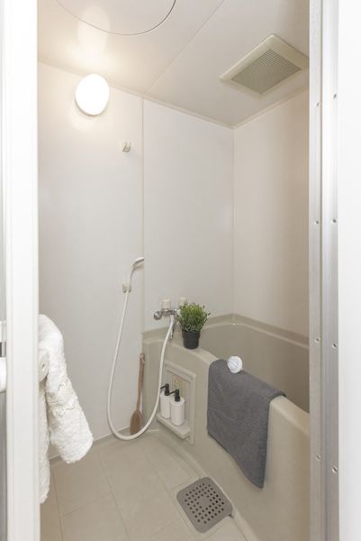 浴室（Aタイプ）　ゆったりとしたスペースのバスルームです。
