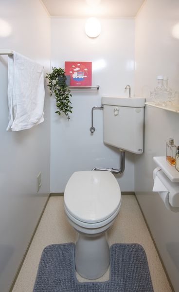 トイレ（全タイプ共通）独立した清潔感のあるトイレです※モデルルームのため小物は付きません。