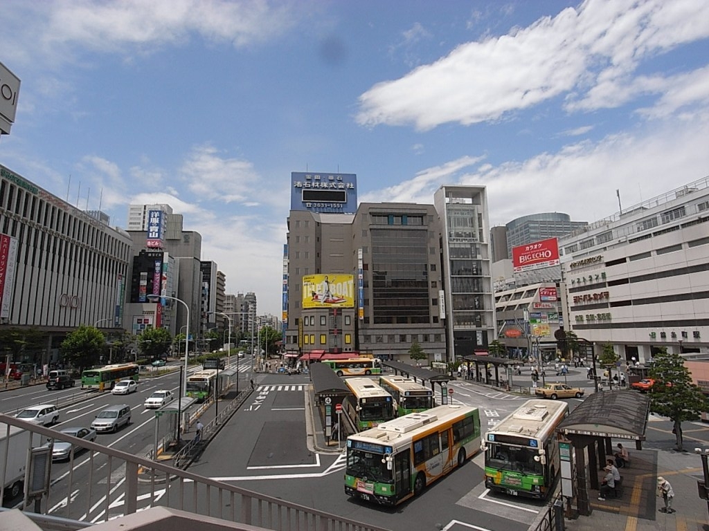 日本橋やお台場など、様々なエリアへのバス便も豊富でアクセス良好