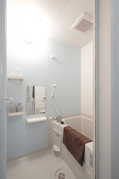 浴室（A、Bタイプ）　※モデルルームの写真です。※家具家電以外の小物はございません。