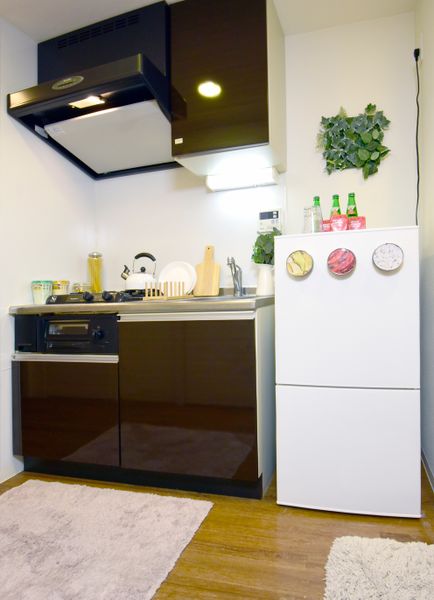 キッチン（Bタイプ）重厚感のあるキッチンです。※モデルルームのため小物は付きません。