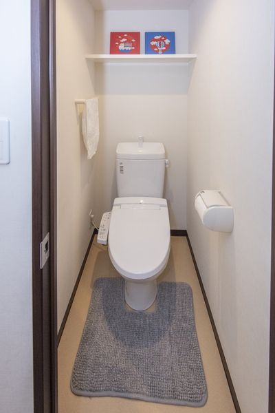 トイレ（Aタイプ）　※モデルルームの写真です。小物はございません。