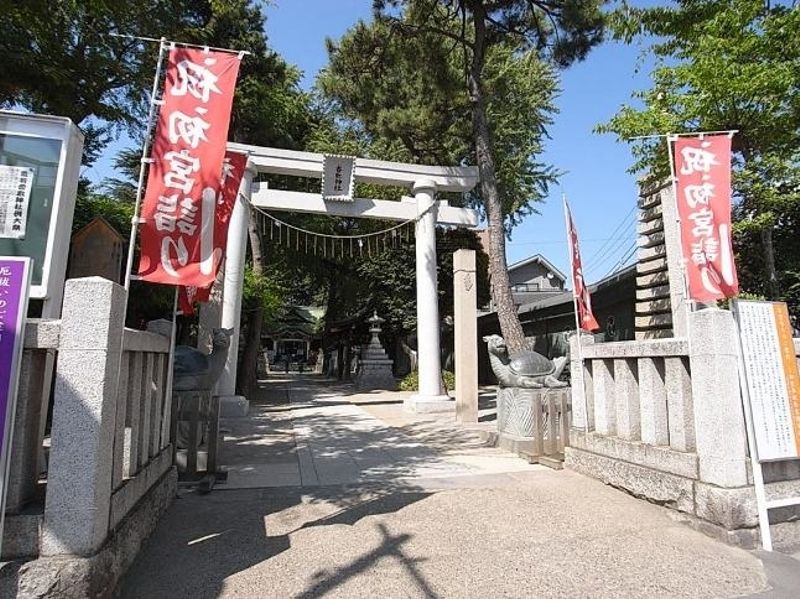 「スポーツ振興の神」として有名な香取神社。勝利祈願のための参拝者が多く訪れる。