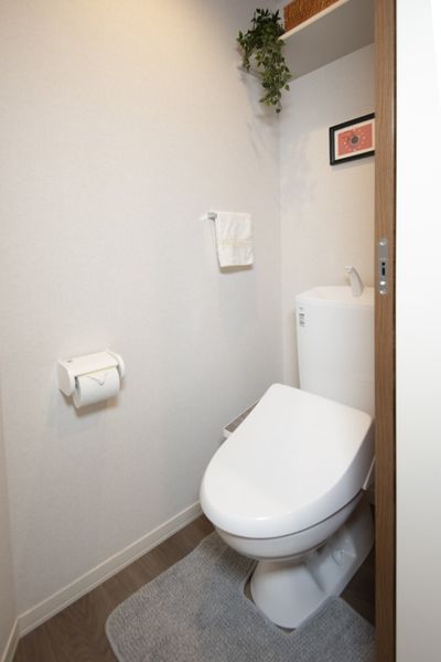 トイレ（Aタイプ）※モデルルームのため小物は付きません。