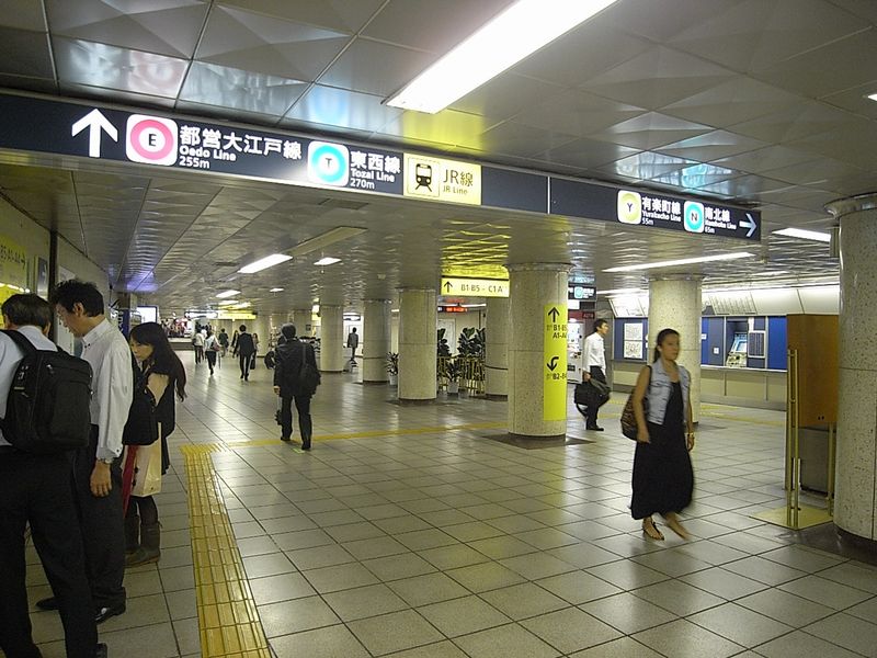池袋、高田馬場、新宿など多くのターミナル駅が1本で利用可能。