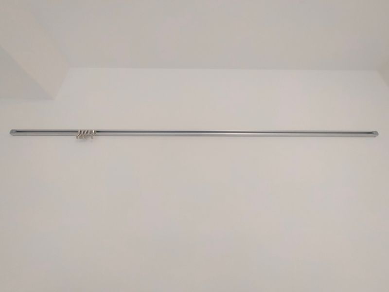 居室（Bタイプ）壁にはピクチャーレールが付いており、釘を刺さなくても壁に引っ掛けることができます。