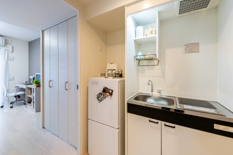 キッチン・クローゼット　IHコンロ・2ドア冷蔵庫付き。クローゼットは幅広110cm！